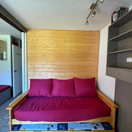 Renove Au Coeur De La Station Avec Balcon Et Parking - Fr-1-181-2431 Apartment