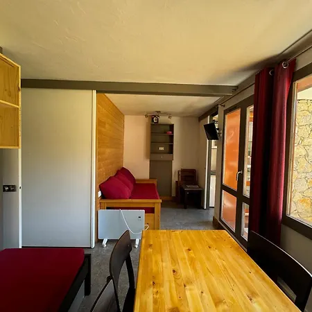 Apartment Renove Au Coeur De La Station Avec Balcon Et Parking - Fr-1-181-2431 *