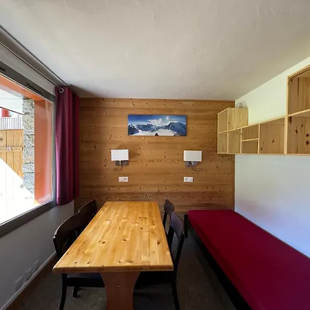Apartment Renove Au Coeur De La Station Avec Balcon Et Parking - Fr-1-181-2431 La Plagne-Tarentaise